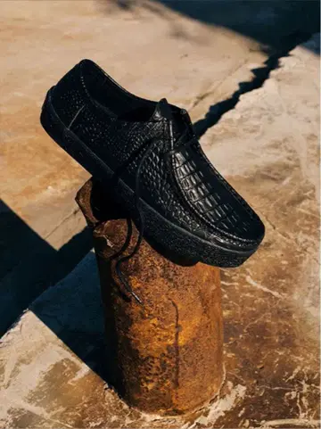 Last Resort AB 악어 무늬 모델 신발