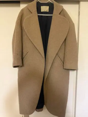 푸푸르 베이지 체스터 코트