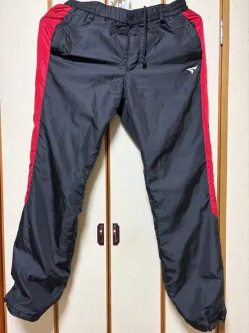 TOURSTAGE 나일론 팬츠 블랙/레드