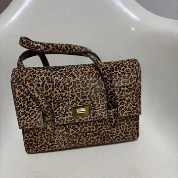 BRUNOMAGLI 블루노마리