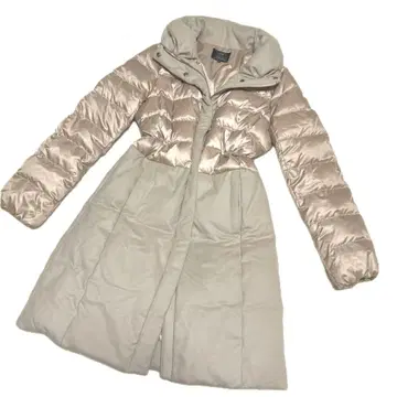 23구 다운 코트 사이즈 38 베이지 계열 캐시미어 혼방 이소재