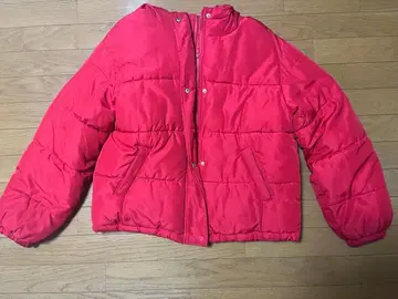 빨간색 다운 자켓 M 사이즈