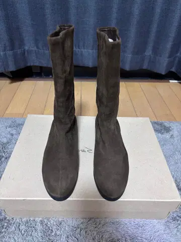 요건 레일 부츠 22.5