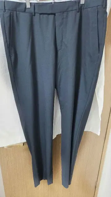 ermenegildo zegna 울 슬랙스 다크 그린 깔끔