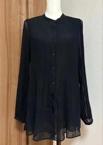 ZARA 블랙 쉬폰 플리츠 셔츠 긴팔 새상품급