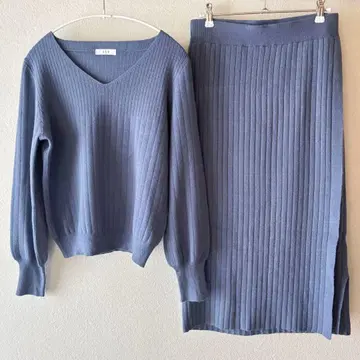 니트 셋업 상의 M 사이즈, 하의 S 사이즈