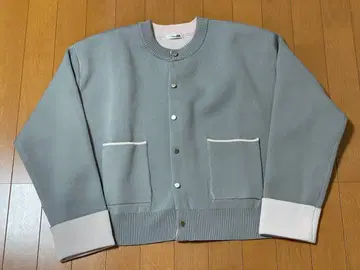 질라 니트 스웨터