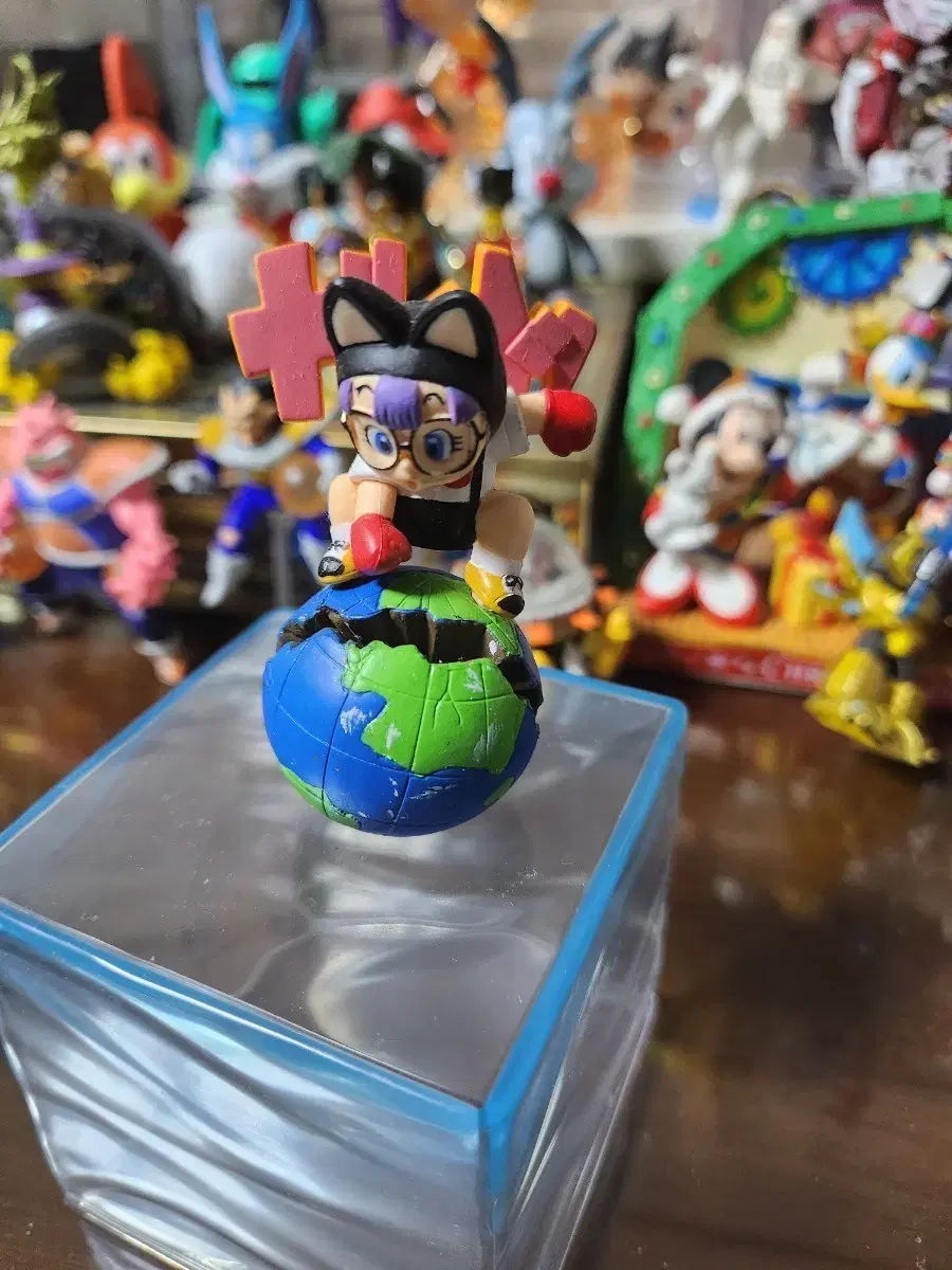 Dr. Slump Arale-chan Earth Split