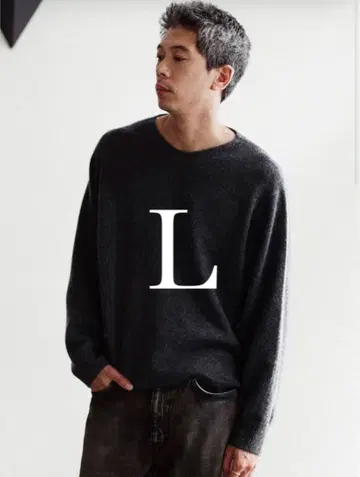 LIDNM 캐시미어 슬라우치 V넥