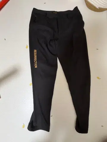 레저렉션 팬츠 L 사이즈