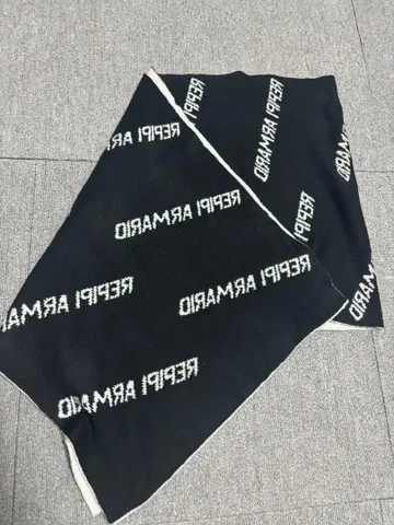 레피피 알마리오 머플러 리버서블 화이트 블랙