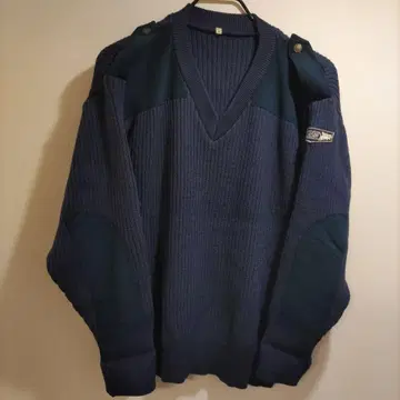 V넥 스웨터 L 사이즈