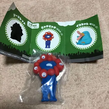 미야쿠미야쿠 캡슐 피규어