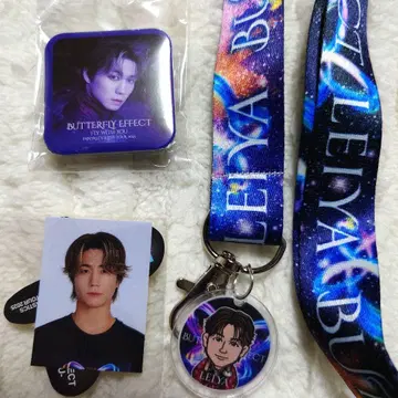 세구치 레야 캡슐 3개 세트 스티커 캔 배지 넥스트랩 가챠