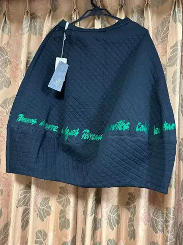 [ 새상품*택 포함 ] TOKUKO*퀼팅지 스커트(블랙)