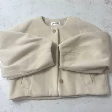 체스터 코트 스나이델