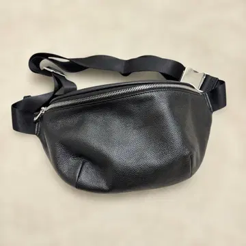 GU 지유 리얼 가죽 바디백 +E 블랙