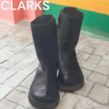 새상품급 레어 모델 클락스 트 트렉 미들 부츠 다크 브라운 24