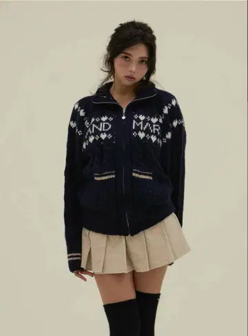 andmary Mary knit cowichan navy