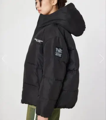 미사용 새상품 RODEO CROWNS 후드 부착 다운 자켓 블랙 M