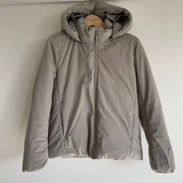 UNIQLO 후드 부착 다운 자켓 S 라이트 그레이