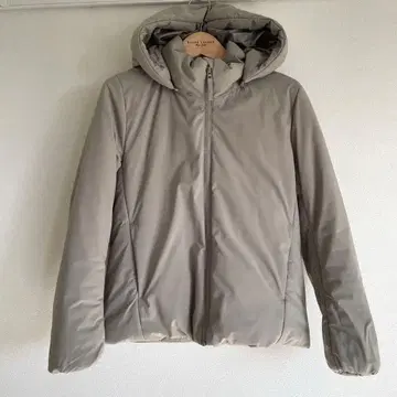 [ 새상품급 ] UNIQLO 하이브리드 다운 베이지