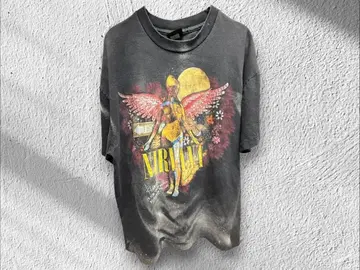 Nirvana 귀 페이드 가공 완료 특이점