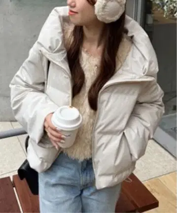 Thevon 드로스트 숄카라 숏 다운 자켓