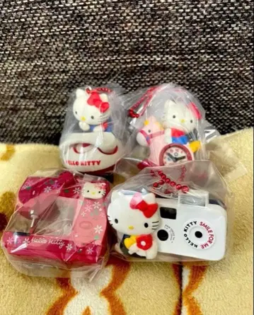 헬로키티 그리운 아이템 미니어처 컬렉션 4종 세트