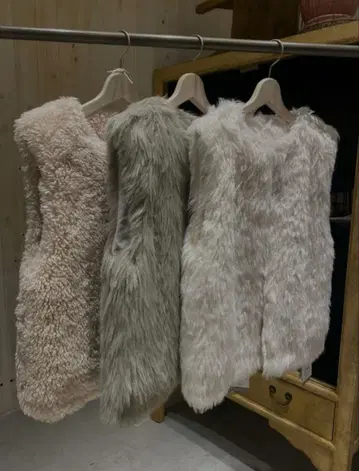 스나이델 바리에 인조 모피 베스트 화이트 프리 사이즈