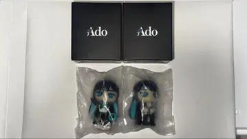 Ado 마스코트 피규어 2개 세트