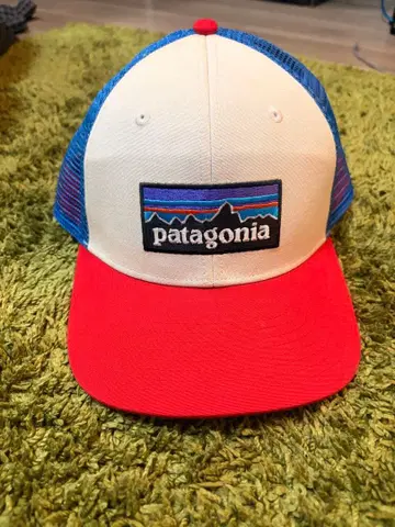 patagonia 메쉬 캡 화이트/레드/블루 트리콜로르