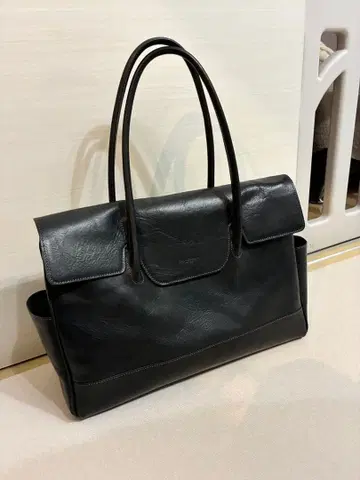 [ 1회 사용 ] Mi-Cours 미 플랩 토트 블랙