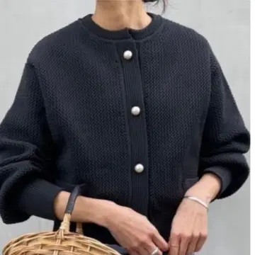 비어즐리 펄 단추 블랙 니트 가디건 긴팔