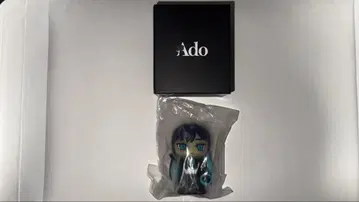 어디든지 Ado 미니 피규어 1종
