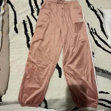 LA 로고 핑크 조거 팬츠