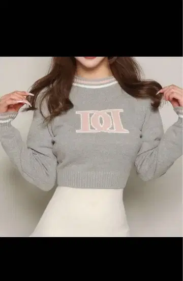 다리치 레트로 DD 로고 니트탑