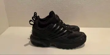 블랙 스니커즈 메쉬 어퍼