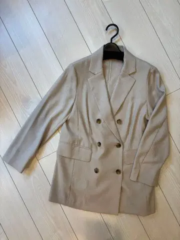 UNTITLED 더블 자켓 M 사이즈 베이지