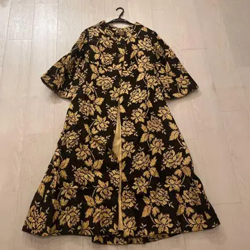 골드 자수 빈티지 코트