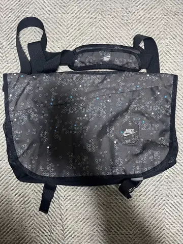 Nike 메신저 백 패턴 Y2K