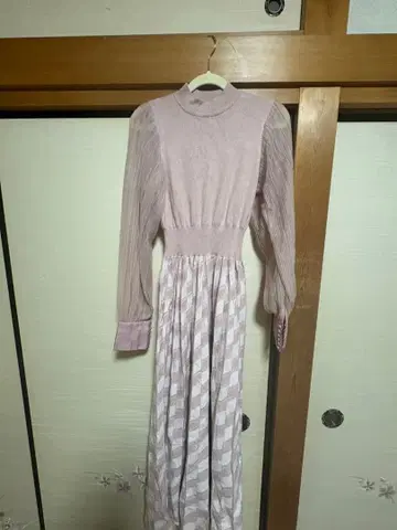 eimy istoire 얇은 핑크색 긴팔 롱 원피스