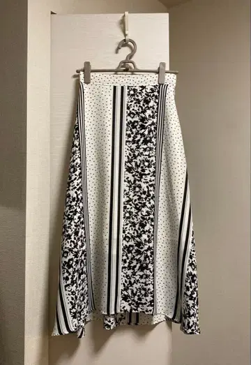 Perle Peche 페르르페슈 스커트