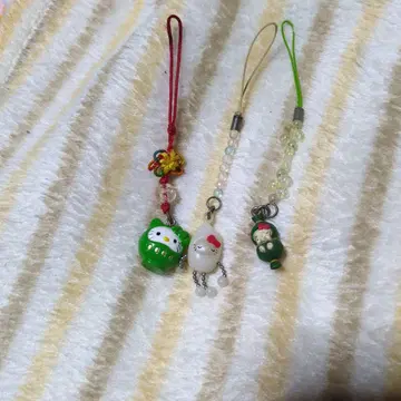 지역 한정 키티 스트랩 4개 세트