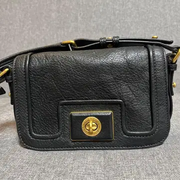 새상품급 마크제이콥스 숄더백 가죽 턴락