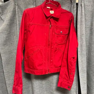 Wrangler 빨간색 자켓 복각 모델