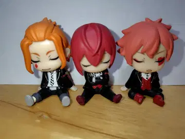 트위스테 어깨 쿵 피규어 하츠