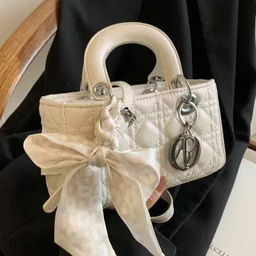 퀼팅 핸드백 (화이트/핑크/블랙)