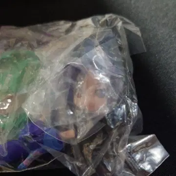 로쿠도 무쿠로 가챠가챠 피규어