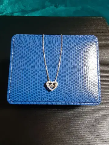 crossfornNewYok 댄싱 스톤 하트 모양 목걸이